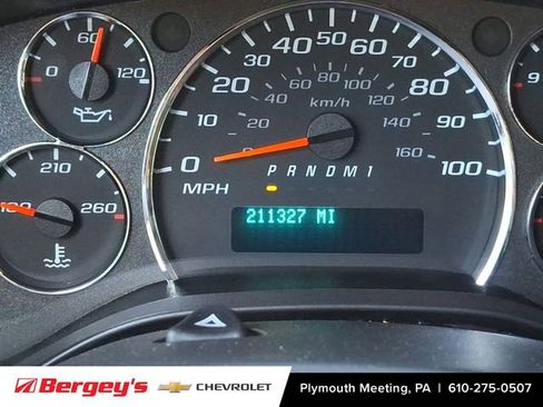 Used 2021 Chevrolet Express 2500 image 20