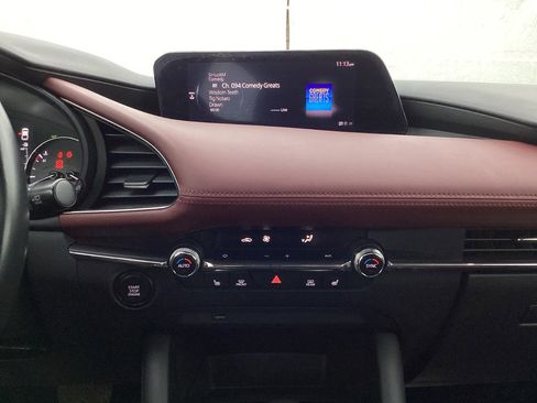 Used 2019 MAZDA MAZDA3 Hatchback w/ Premium Package image 28