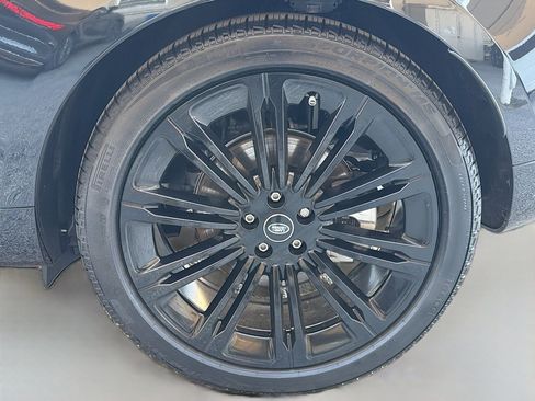 New 2025 Land Rover Range Rover Long Wheelbase SE image 43