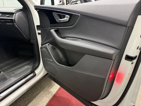 Used 2017 Audi Q7 2.0T Premium Plus AWD/4WD image 32
