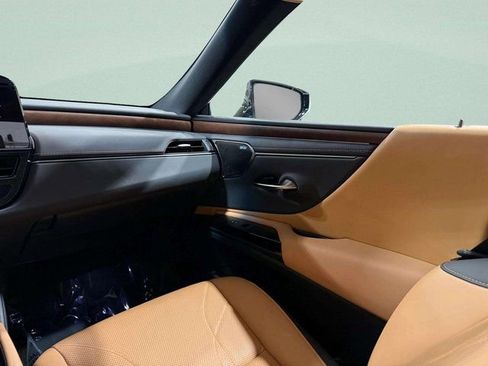 Used 2024 Lexus ES 350 Ultra Luxury image 11