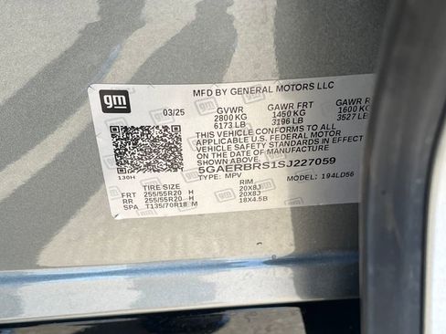 Used 2025 Buick Enclave Sport Touring image 28