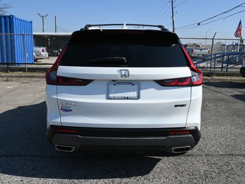 Used 2023 Honda CR-V Sport image 3