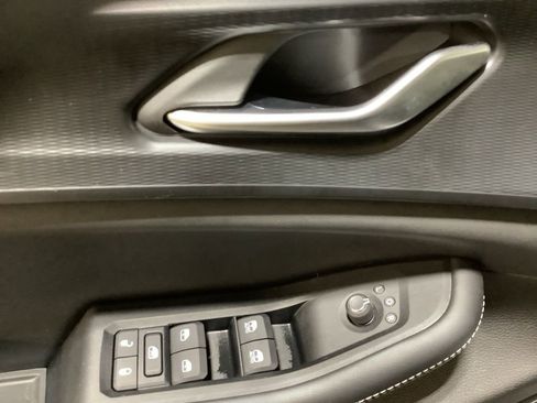 Used 2023 Jeep Grand Cherokee Altitude image 20