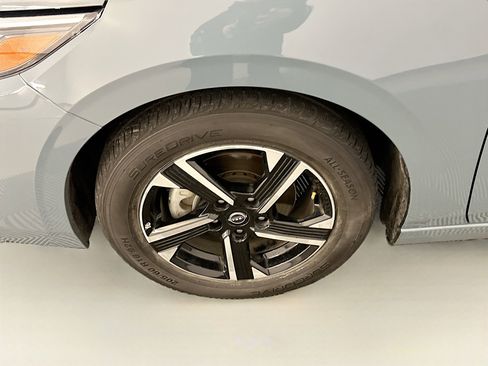 Used 2024 Nissan Sentra SV image 11