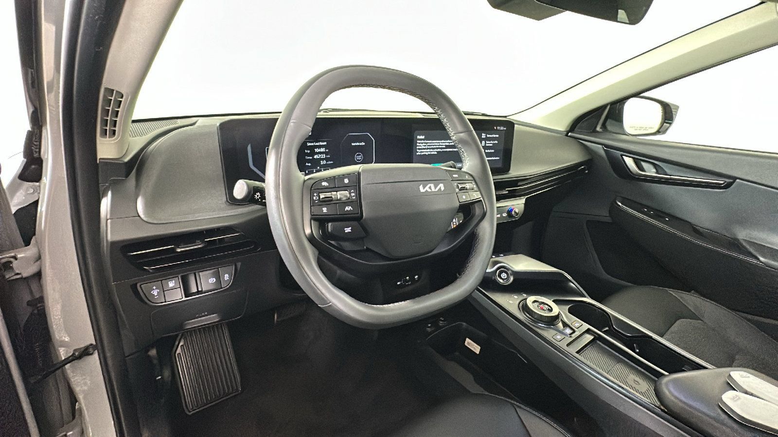 Used 2025 Kia EV6 Light AWD/4WD image 16