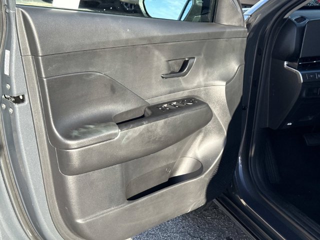 Used 2024 Hyundai Kona SEL FWD image 15