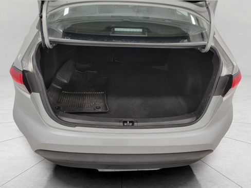 Used 2024 Toyota Corolla LE image 15