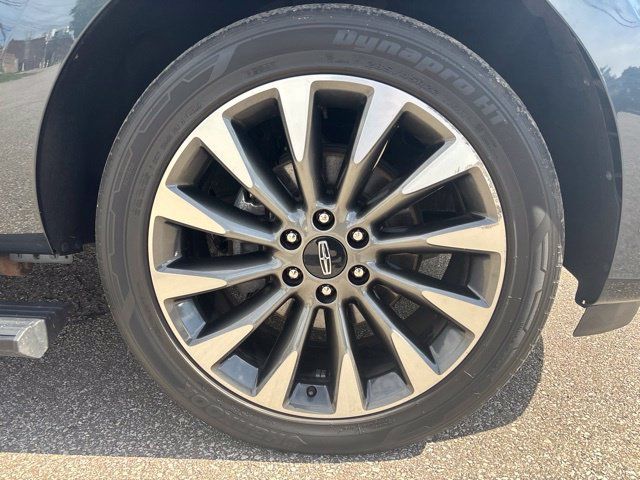 Used 2021 Lincoln Navigator Reserve w/ Luxury Package AWD/4WD image 26