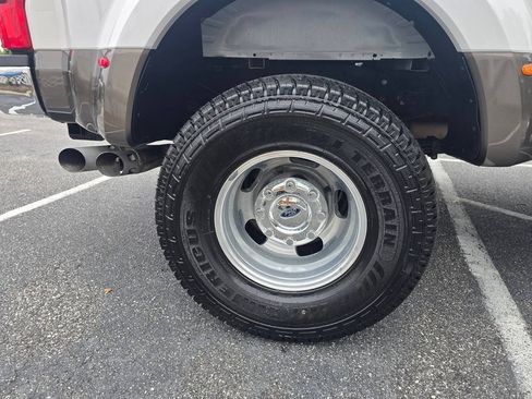 Used 2018 Ford F350 King Ranch w/ King Ranch Ultimate Package AWD/4WD image 14