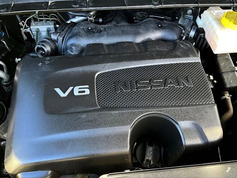 Used 2022 Nissan Pathfinder Platinum w/ Cargo Package image 14