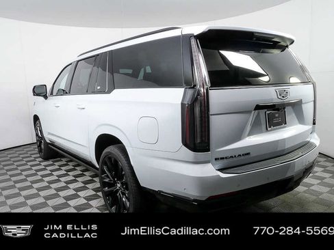 New 2026 Cadillac Escalade Platinum Sport w/ LPO, ONYX Package AWD/4WD image 30
