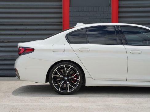 Used 2021 BMW 540i w/ M Sport Package RWD image 4