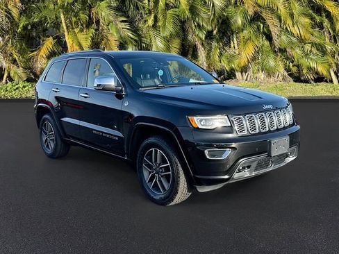Used 2020 Jeep Grand Cherokee Overland AWD/4WD image 2