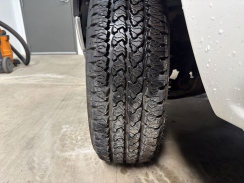 Used 2000 Chevrolet Silverado 1500 4x4 Extended Cab w/ Firm Ride Suspension Pkg image 24