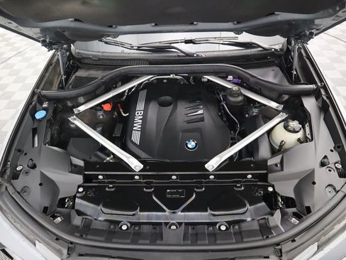 Certified 2023 BMW X7 xDrive40i w/ Executive Package image 31