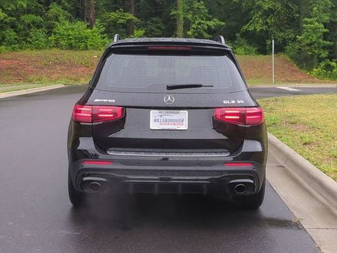 Used 2025 Mercedes-Benz GLB 35 AMG 4MATIC image 12