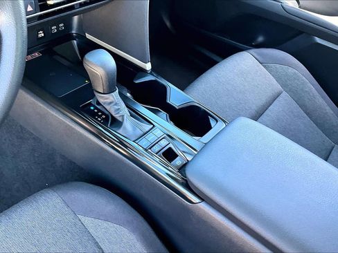 Used 2025 Toyota Camry LE image 17