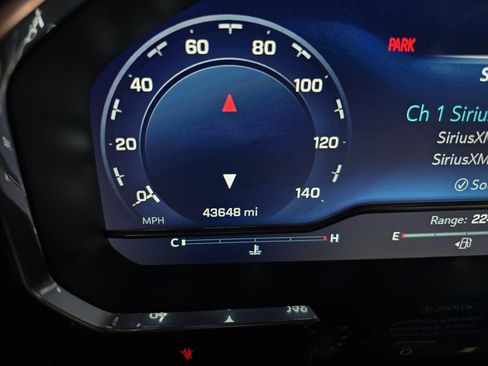 Used 2022 Chevrolet Silverado 1500 ZR2 w/ Technology Package image 26