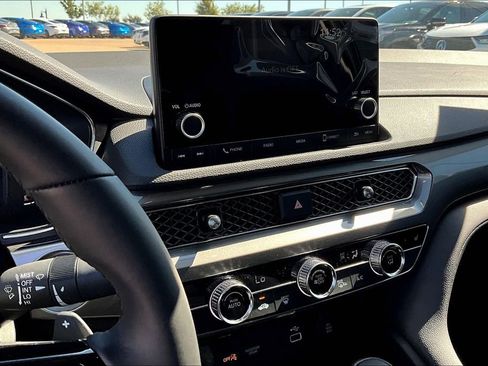 New 2025 Acura Integra image 16