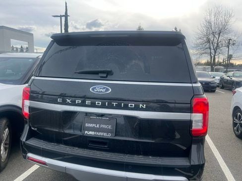 Used 2022 Ford Expedition XLT image 10