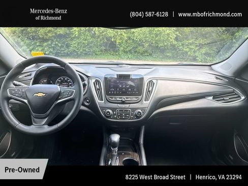 Used 2022 Chevrolet Malibu Premier FWD image 17