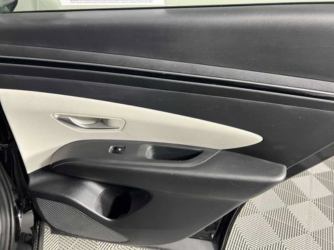 Used 2022 Hyundai Tucson SEL FWD image 19