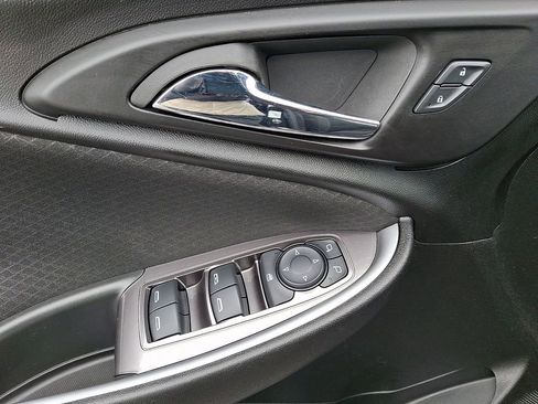 Used 2023 Chevrolet Malibu LT image 13