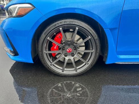Used 2023 Honda Civic Type R image 12