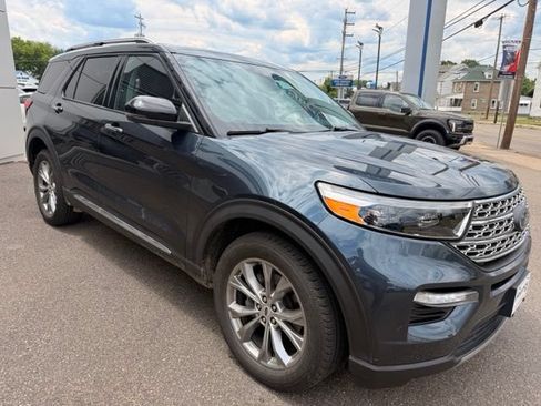 Used 2022 Ford Explorer Limited w/ Equipment Group 301A AWD/4WD image 4