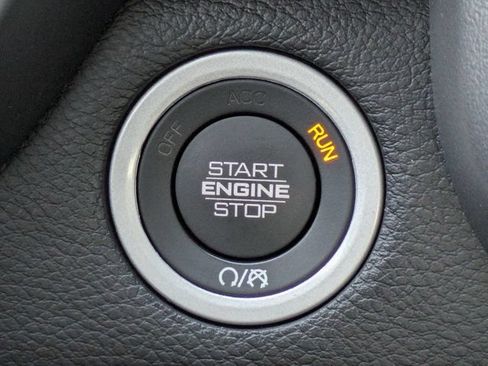 Used 2022 RAM 1500 Big Horn AWD/4WD image 29