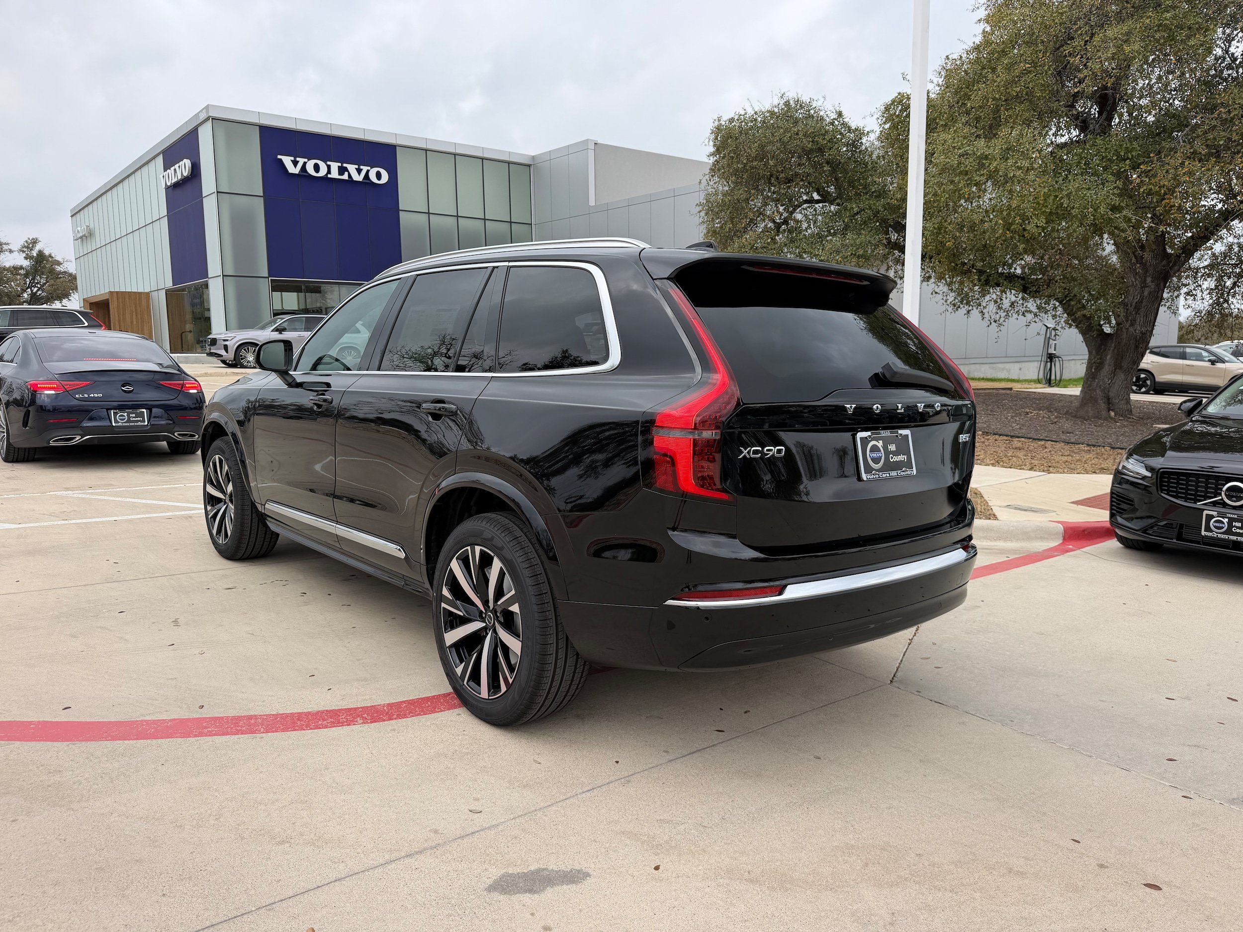Used 2026 Volvo XC90 B5 Core AWD/4WD image 4