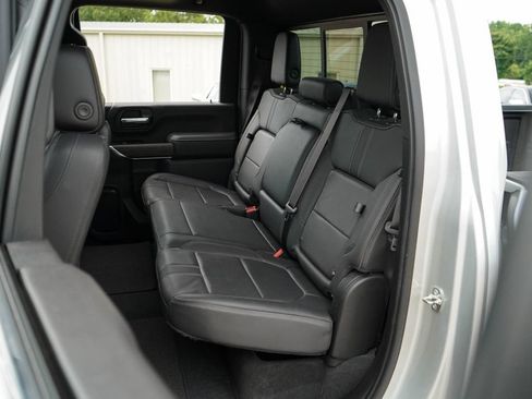 Used 2022 Chevrolet Silverado 2500 High Country w/ Z71 Off-Road Package AWD/4WD image 9