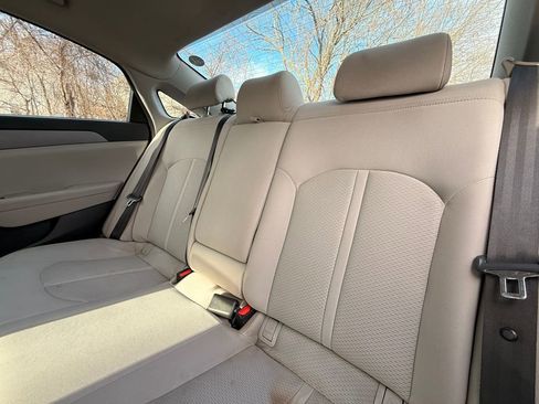 Used 2015 Hyundai Sonata SE image 15