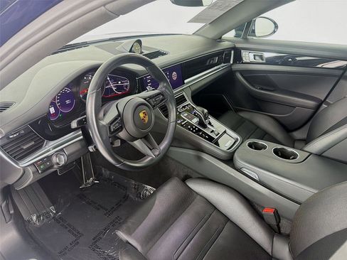 Used 2023 Porsche Panamera 4S image 4