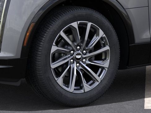 New 2027 Cadillac Lyriq Sport w/ LPO, Floor Liner Package AWD/4WD image 9