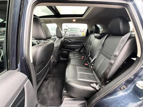 Used 2016 Nissan Rogue SL w/ SL Premium Package AWD/4WD image 29
