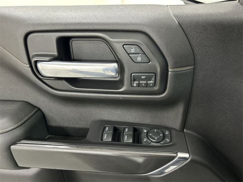 Used 2021 GMC Sierra 1500 AT4 w/ AT4 Premium Package image 11