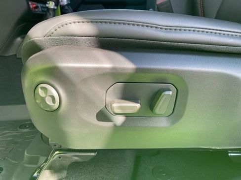 New 2026 Jeep Wrangler Unlimited Rubicon image 12