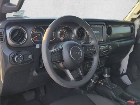 Used 2023 Jeep Wrangler Unlimited Sport AWD/4WD image 9