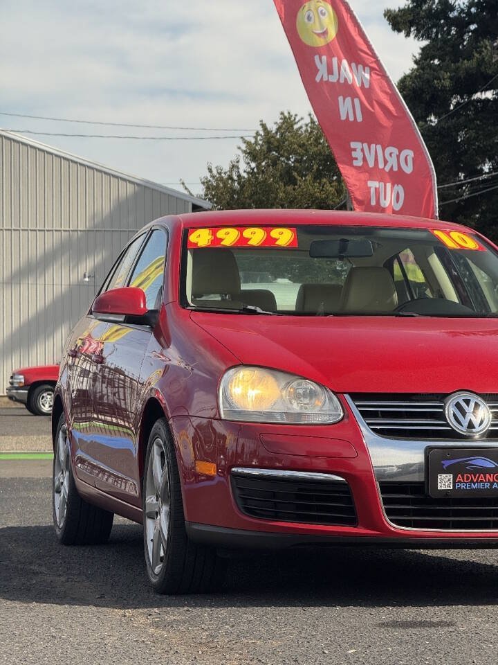 Used 2010 Volkswagen Jetta Limited Edition FWD image 3