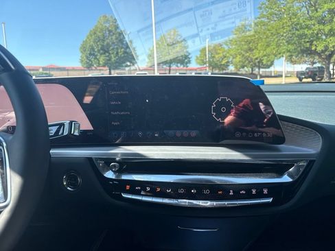 Used 2024 Cadillac Lyriq Sport w/ Nappa Leather Package AWD/4WD image 13
