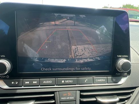 Used 2022 Nissan Altima 2.5 SV FWD image 40