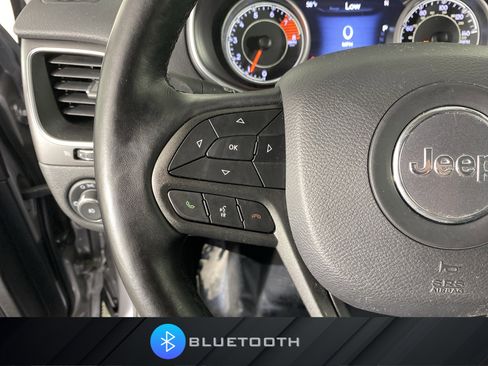 Used 2021 Jeep Cherokee Trailhawk image 23