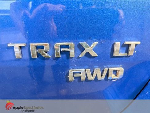Used 2016 Chevrolet Trax LT w/ LT Convenience Package AWD/4WD image 6