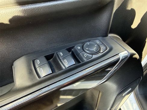 Used 2021 GMC Sierra 1500 AT4 w/ AT4 Premium Package image 11