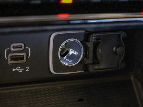 Used 2022 Jeep Grand Cherokee L Limited w/ Luxury Tech Group II image 26