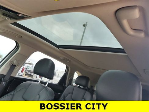 Used 2021 Kia Sorento SX image 19