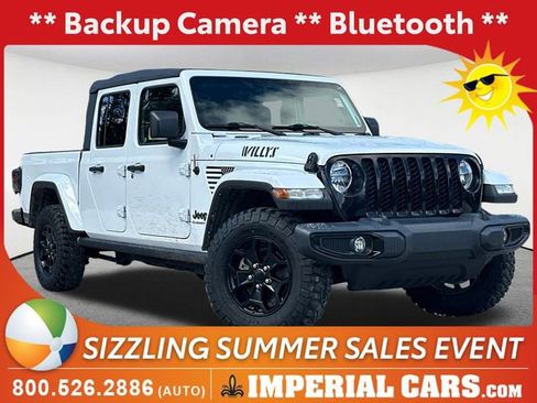Used 2021 Jeep Gladiator Overland AWD/4WD image 1