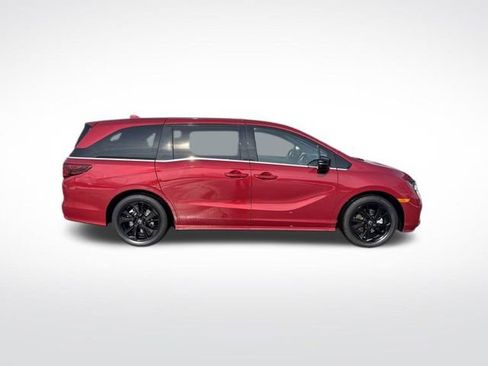 Certified 2023 Honda Odyssey Sport image 6